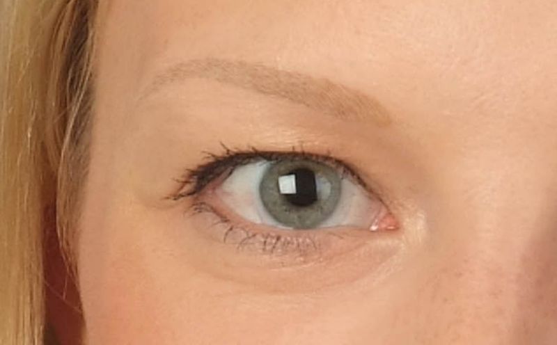 Nach der ersten Augenbrauenbehandlung