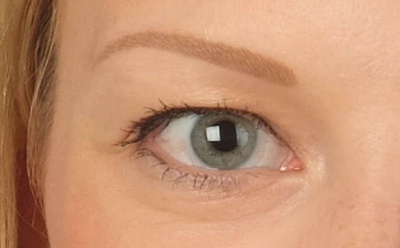 Nach der dritten Augenbrauenbehandlung